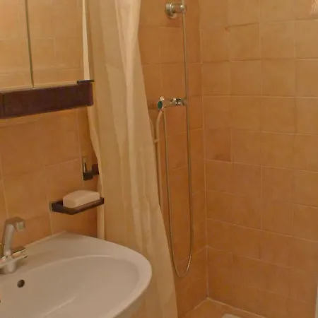 Apartment Cosy Au Centre De - 4 Personnes, Proche Commodites, Ski-bus A 100m - Fr-1-629-65 Samoens
